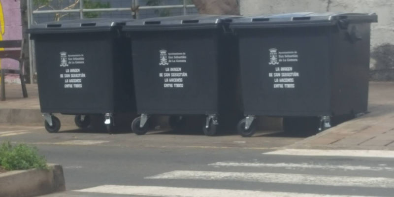 Suministro de Contenedores urbanos en La Gomera