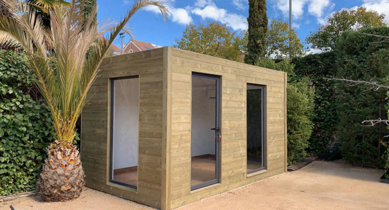 Fabricación y suministro de oficina de informaciçon móvil.Las Palmas de Gran Canaria